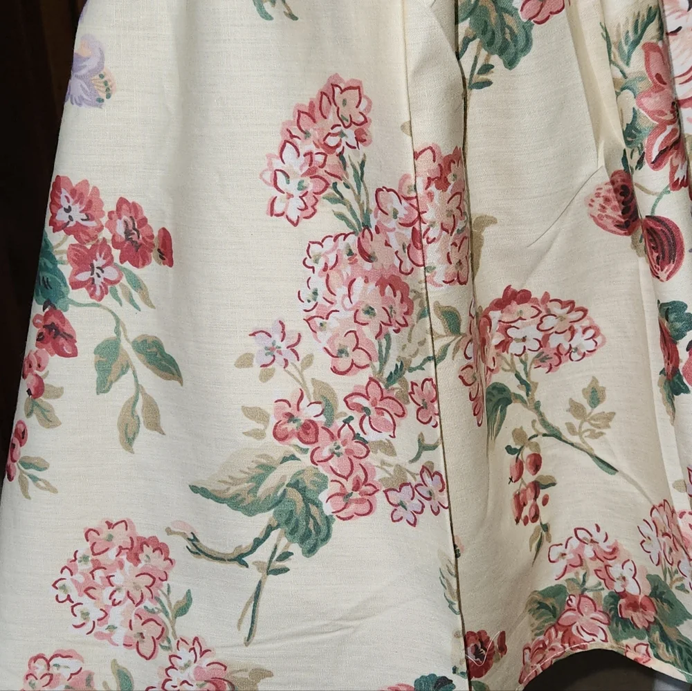 Laura Ashley Melrose Twin Reversible Comforter/Matching Bedskirt Made In The USA
